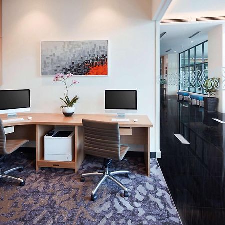 Hilton Garden Inn Пухонг Екстериор снимка