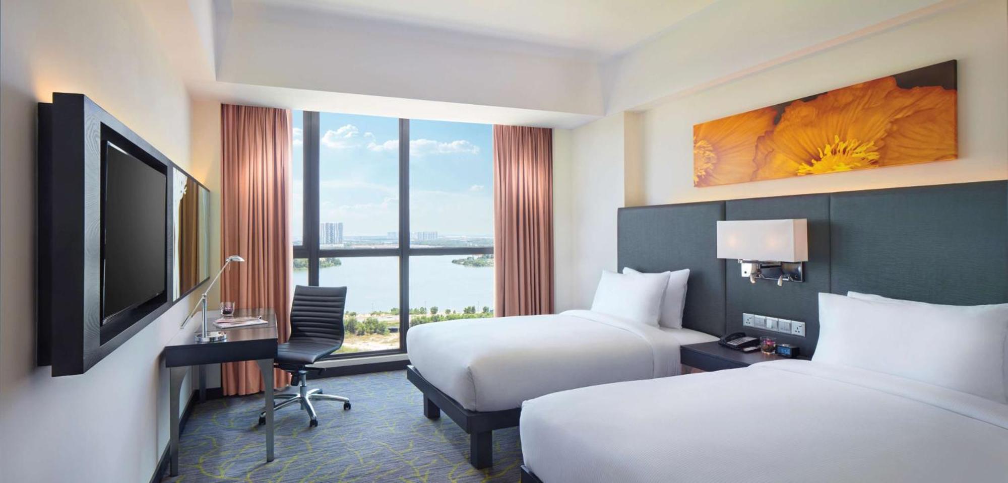 Hilton Garden Inn Пухонг Екстериор снимка